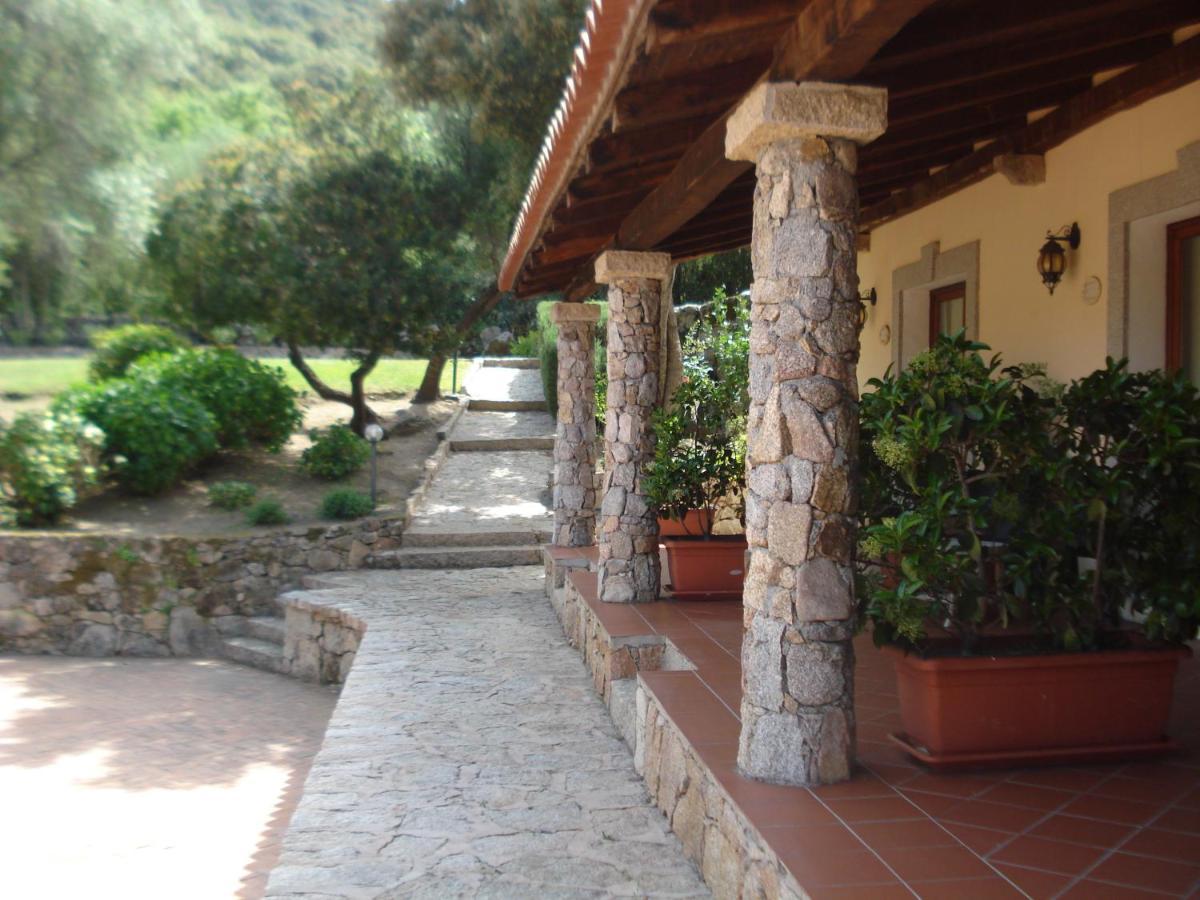 Hotel Valkarana Country Relais (Adults Only) Sant'Antonio di Gallura Eksteriør bilde