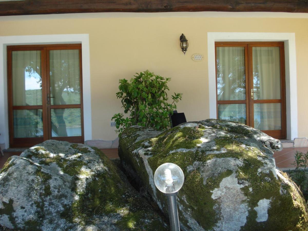 Hotel Valkarana Country Relais (Adults Only) Sant'Antonio di Gallura Eksteriør bilde