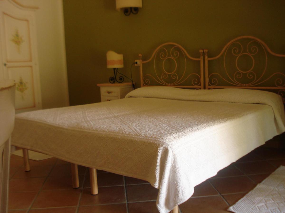 Hotel Valkarana Country Relais (Adults Only) Sant'Antonio di Gallura Eksteriør bilde