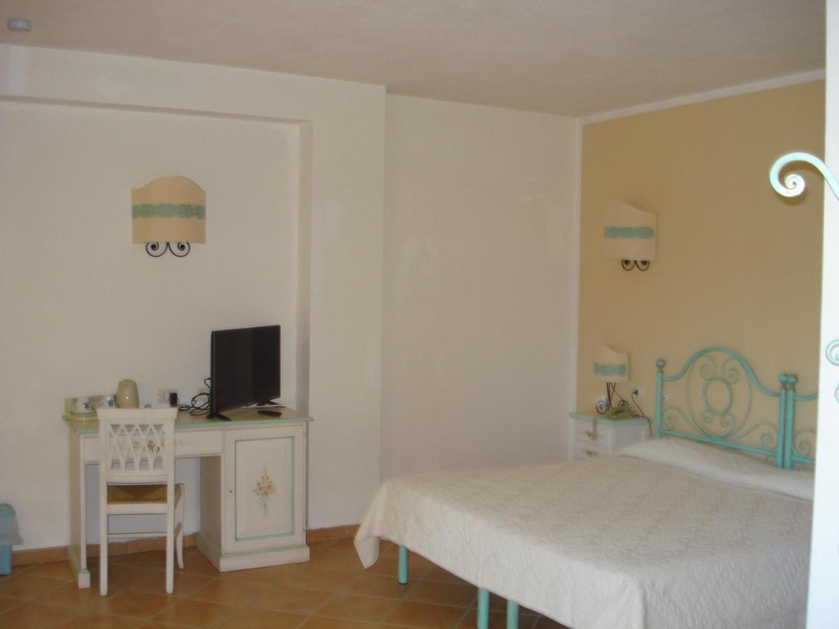 Hotel Valkarana Country Relais (Adults Only) Sant'Antonio di Gallura Eksteriør bilde