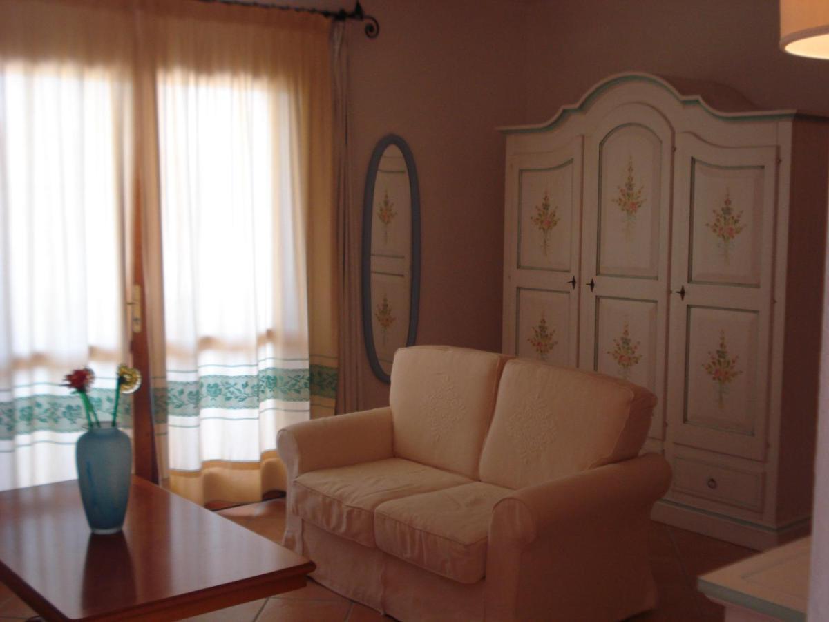 Hotel Valkarana Country Relais (Adults Only) Sant'Antonio di Gallura Eksteriør bilde