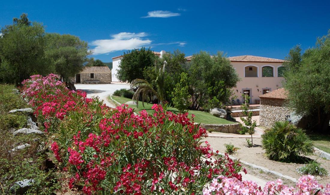 Hotel Valkarana Country Relais (Adults Only) Sant'Antonio di Gallura Eksteriør bilde